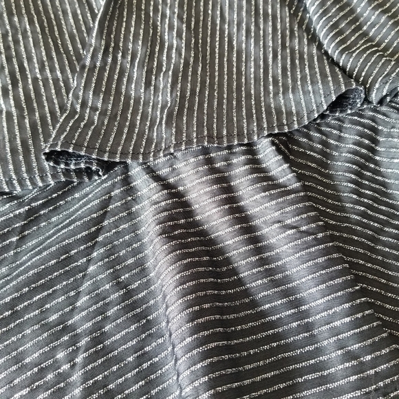 Vero MODA Metallic Striped Tiered Ruffle Mini Skirt - Picture 4 of 11